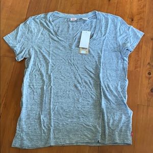 Levi’s Grey V Neck T shirt